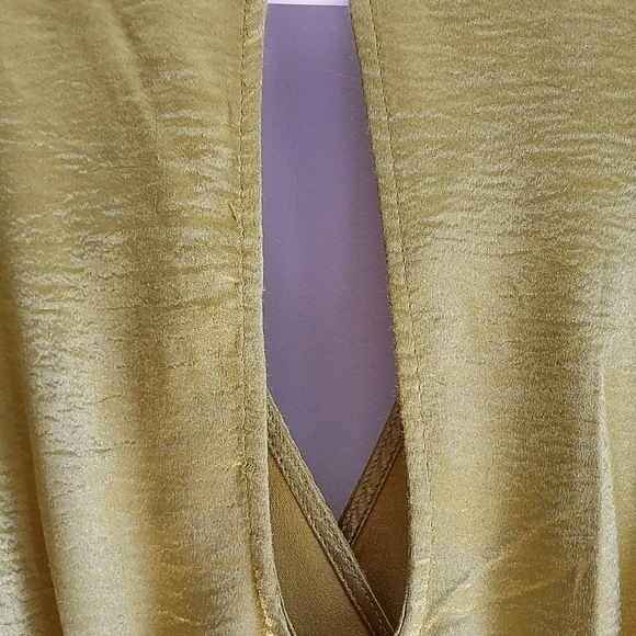 Alex B notes size 6 mustard yellow ruffle dress - Picture 5 of 6